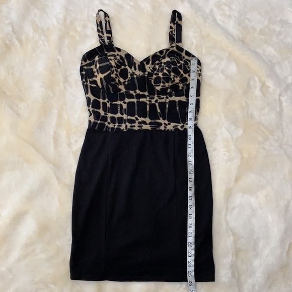 LAST CHANCE Akiko small silk mini dress - Picture 4 of 8